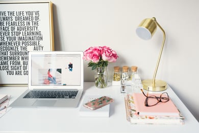 Tidy desk